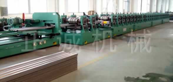 自動(dòng)跟蹤飛踞機(jī)、液壓跟切機(jī)